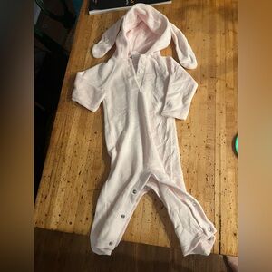 Pink elephant ORGANIC 0-3 bunny velour 1 piece cozy and soft worn one time snap